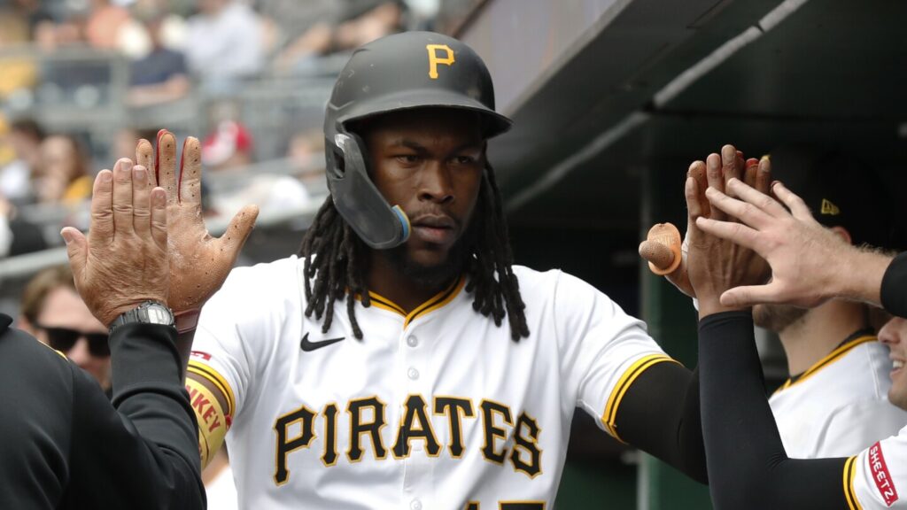 Oneil Cruz hits 122.9 mph home run, hardest-hit ball since Statcast started tracking in 2015