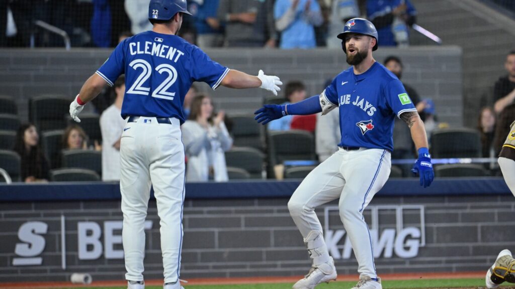 Padres at Blue Jays prediction: Odds, expert picks, starting pitchers, betting trends, and stats for May 22