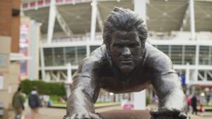 Cincinnati Reds will pay tribute to Pete Rose after he was posthumously reinstated by MLB