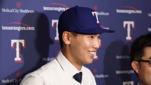 Seong-Jun Kim gets signing bonus of just over .2 million in minor league deal with Rangers