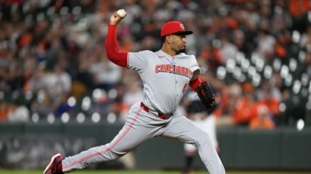 Reds option Alexis Diaz to Triple-A