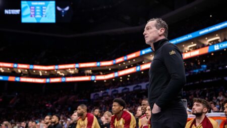 Cavaliers’ Kenny Atkinson wins NBA Coach of the Year, beating out previous Cavs coach Bickerstaff