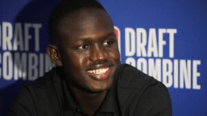 2025 NBA Draft Rumors: Spurs likely to keep No. 2 pick, Draft Combine standouts