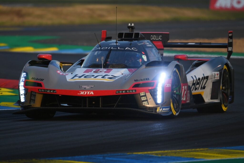 Cadillac locks out front row to deny Porsche pole