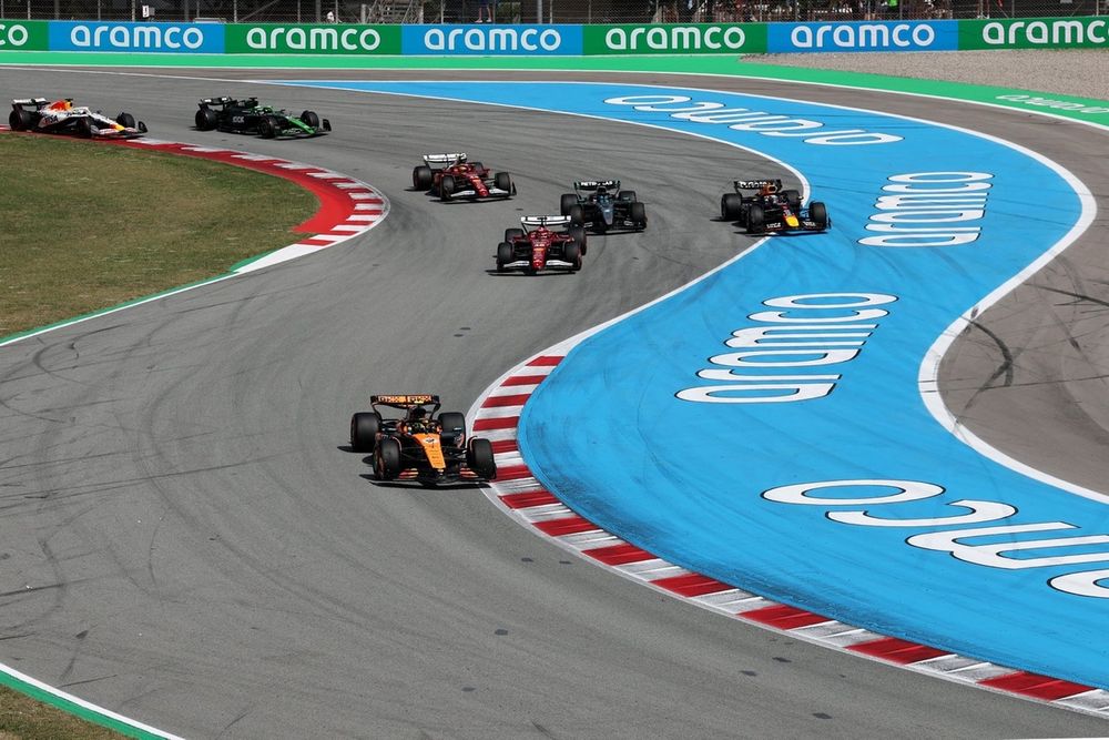 Charles Leclerc, Ferrari, Lando Norris, McLaren, Max Verstappen, Red Bull Racing, George Russell, Mercedes