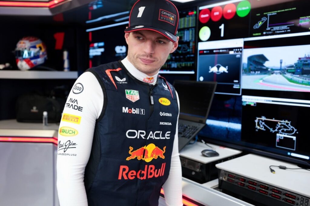 Verstappen on the edge of race ban after Russell collision at F1 Spanish GP