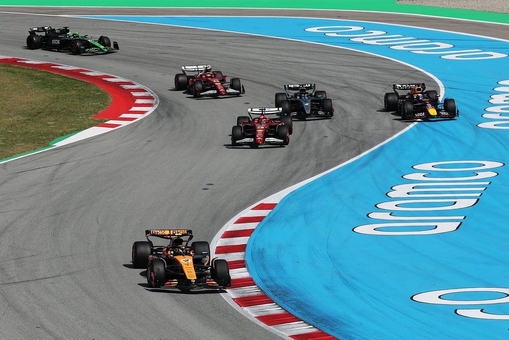 Charles Leclerc, Ferrari, Lando Norris, McLaren, Max Verstappen, Red Bull Racing, George Russell, Mercedes