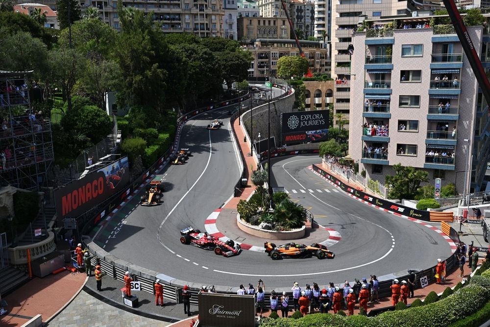 Charles Leclerc, Ferrari, Lando Norris, McLaren, Oscar Piastri, McLaren, Max Verstappen, Red Bull Racing