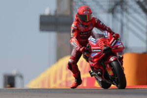 How Marc Marquez stopped taking “too much risk” for Aragon MotoGP sprint win