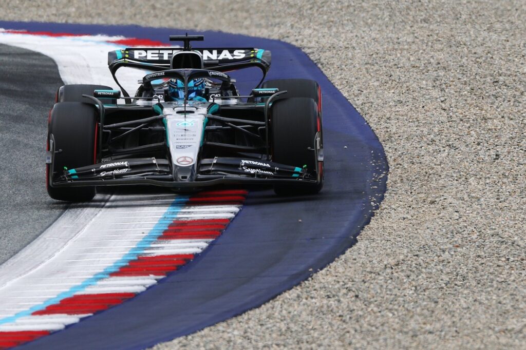 Russell leads Verstappen in messy FP1 at Red Bull RIng