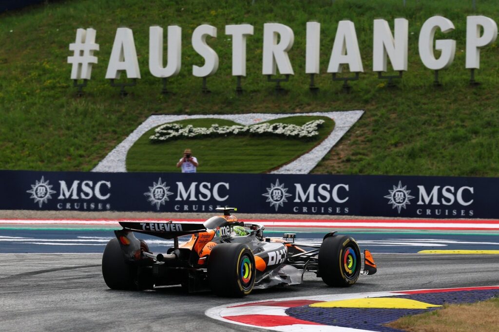 Norris returns to top FP2 in McLaren 1-2
