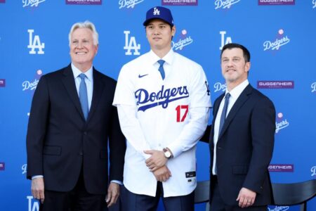 ‘He wants to win.’ Four things to know about Mark Walter’s Dodgers ownership