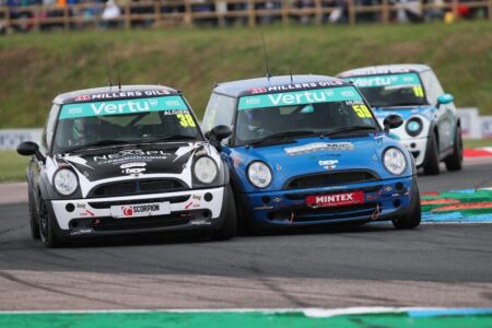 Algieri wins dramatic race amid Mini mayhem at Thruxton