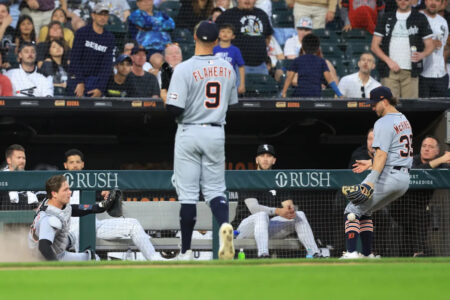 Tigers’ Dillon Dingler, Zach McKinstry pull off ridiculous lucky grab in blowout win over White Sox