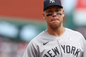 Yankees shutout streak reaches 29 innings as team loses fifth-straight game amid offensive swoon