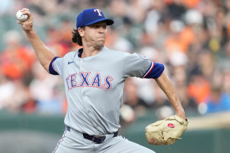 Jacob deGrom takes no-hitter into 8th inning in his best outing since return from Tommy John surgery