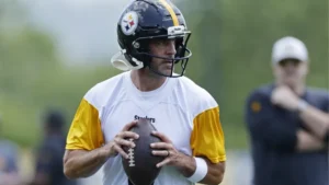 Is Aaron Rodgers married? Steelers QB provides update on marital status amid rumors