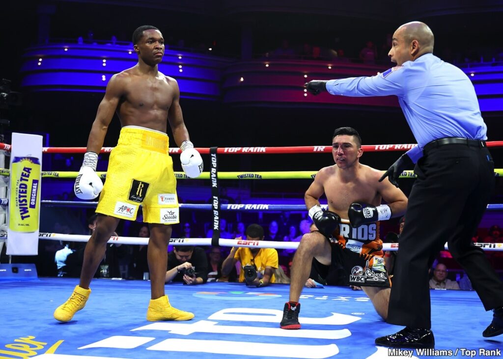 Abdullah Mason Interested in Challenging Keyshawn Davis for His Lightweight Title