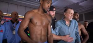 Keyshawn Davis Misses Weight by 4.3 Lbs, Title Vacated for De Los Santos Bout