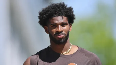 Former Deion Sanders nemesis defends Shedeur Sanders over speeding violations