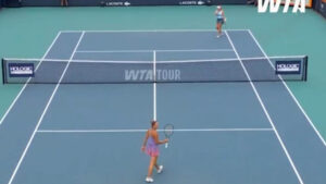 ‘Don’t see that often’ – Ukrainian tennis ace leaves Russian rival red-faced with rare move that has commentator stunned