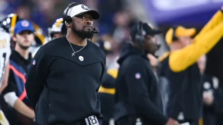Steelers’ Mike Tomlin blamed for Russell Wilson-Justin Fields mistake amid Aaron Rodgers drama