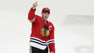 Blackhawks legend Jonathan Toews returning to NHL, reportedly reaches agreement with Jets
