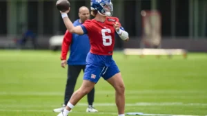 New York Giants legend calls team’s potential QB strategy ‘stupid’
