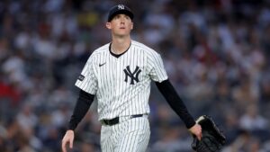 Ryan Yarbrough allows eight runs, Yankees' comeback falls short in 10-7 loss to Red Sox