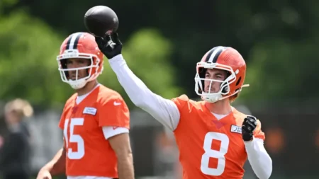ESPN NFL insider hints at massive quarterback trade coming for Cleveland Browns


                    


    The Cleveland Browns brought in four new quarterbacks this offseason, but all four won't be able to make the roster. This leaves the possibility of a trade coming, and one insider believes it's very possible.

                
                
                    
    
    Jarrett Bailey

    •