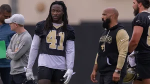 Saints sign Super Bowl champion to spell Alvin Kamara