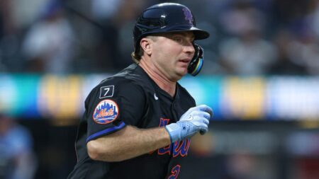 Mets can't come through with big hit, sunk by six-run sixth inning in 7-5 loss to Rays