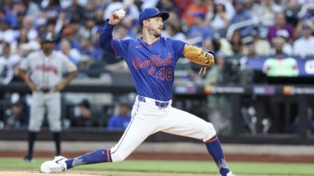 Mets' Griffin Canning leaves Thursday's Braves game with apparent leg injury