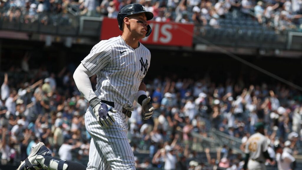 Aaron Judge reaches three times, lifts two of Yankees' four homers in 12-5 win over Athletics