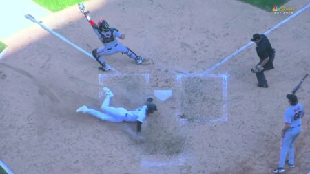 Giants catch fortunate break in bizarre play vs. White Sox – NBC Sports Bay Area & California