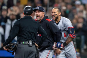 Twins shortstop Carlos Correa, manager Rocco Baldelli ejected in tense walk-off loss vs. Mariners