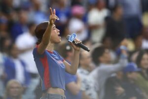 Nezza says she sang national anthem in Spanish at Dodger Stadium against team’s wishes