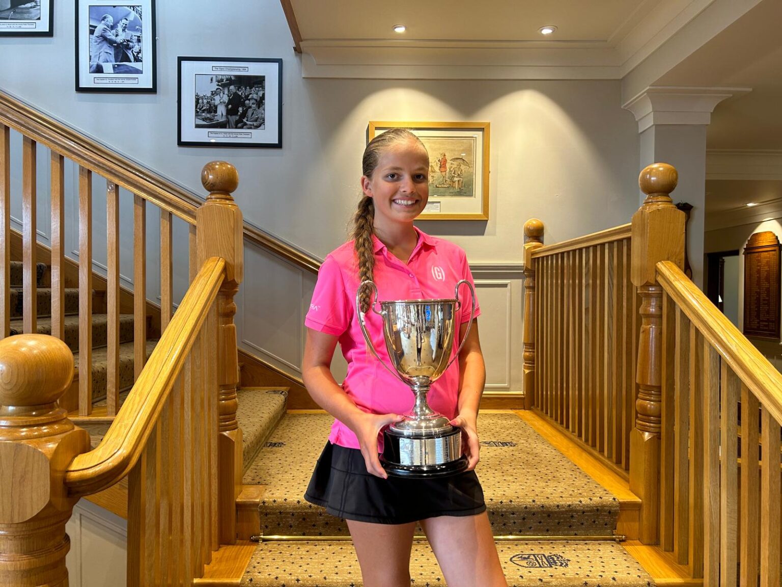 Ava Achieves World Amateur Golf Ranking Status