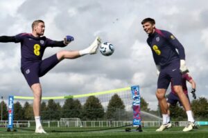 Leeds United line up England goalkeeper, 33, after missing out on £18m Caomhin Kelleher transfer