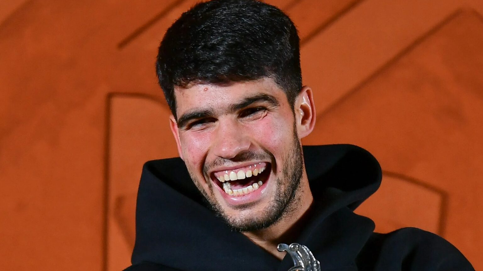 Carlos Alcaraz jets off to Ibiza for holiday with forgotten Premier League star as Wimbledon preparations begin