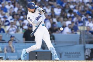 After pregame trade disrupts Giants, Dodgers power their way to series victory