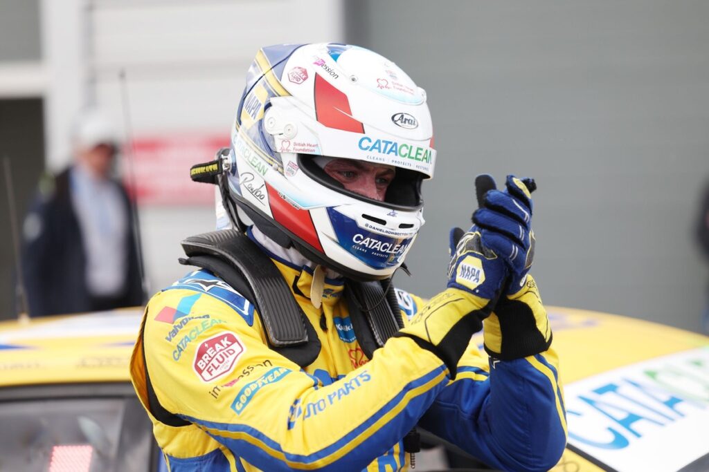 Rowbottom triumphs in hard-fought final race