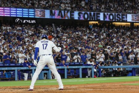 Letters to Sports: They need to turn it down at Dodger Stadium