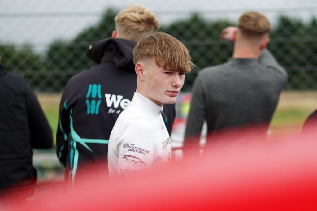Young talent Leslie replaces Pearson in Toyota for Oulton Park BTCC round
