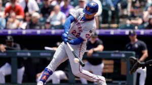 Mets' Juan Soto on reaching base career-high six times: 'I'm just finding more gaps, more holes'