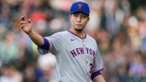 Mets' Carlos Mendoza explains Kodai Senga's 'good' injury update, 'a decision' looming for Mark Vientos
