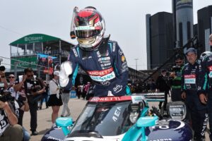 Kirkwood strikes again in red-flagged IndyCar Detroit GP