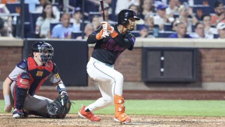 Carlos Mendoza attributes Mets' hitting woes to trailing early, chasing: 'I wouldn't say pressure'