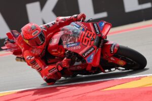 Marc Marquez just defeats brother Alex for pole
