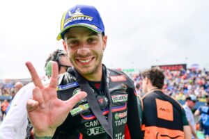 Bezzecchi eyes further step on Sunday as Savadori flies with new parts